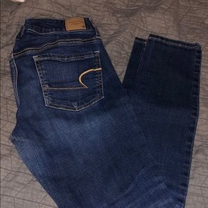 American Eagle Skinny Jeans - Size 6